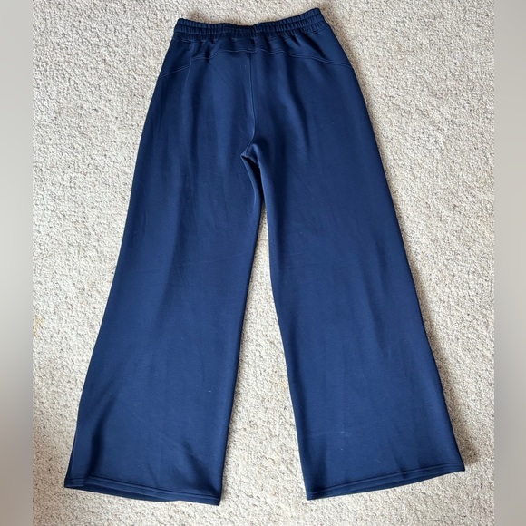 SPANX Air Essentials NWOT Women’s Wide-Leg Navy Drawstring Pants Sz L - Picture 3 of 5
